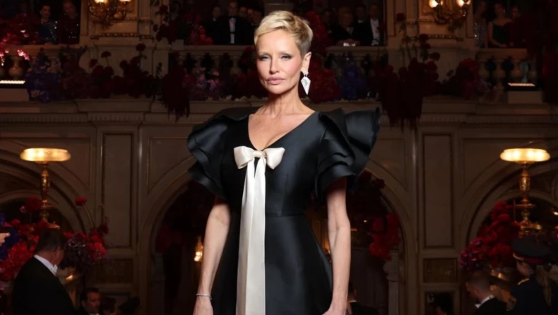 Η Αντριάνα Σκλεναρίκοβα κατηγορεί τον εν διαστάσει σύζυγό της για εκβιασμό και κακοποίηση: «Διέφυγα από τη βία, όμως με καταδιώκει»