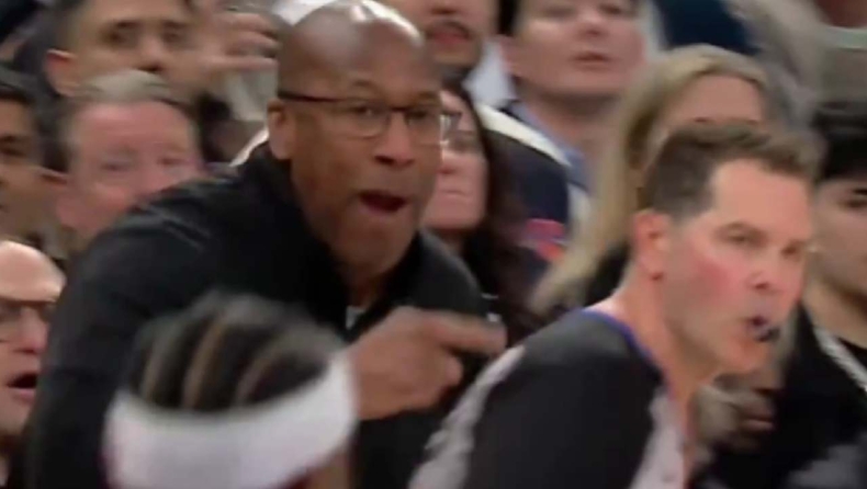 Μάικ Μπράουν: «Τρελάθηκε» με την προστασία των διαιτητών στον Γκίλτζιους-Αλεξάντερ