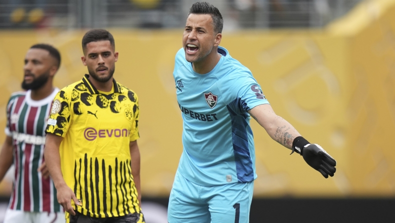 Φάμπιο: Ο ποδοσφαιριστής με τις περισσότερες συμμετοχές στην ιστορία 