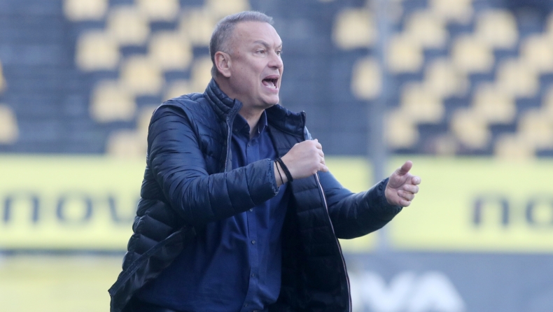 Γρηγορίου: «Υπάρχει ψυχολογικό βάρος στα αποδυτήρια, τα παιδιά διψούν για νίκες»