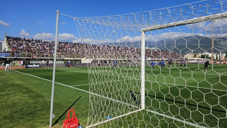 Καλαμάτα: Χαμός στην παραλία, όλος ο κόσμος στο πόδι για τη μεγάλη μέρα (vids)