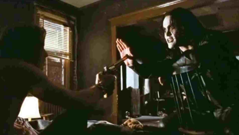 Ο τραγικός θάνατος του Μπράντον Λι στα γυρίσματα της ταινίας «Το Κοράκι»