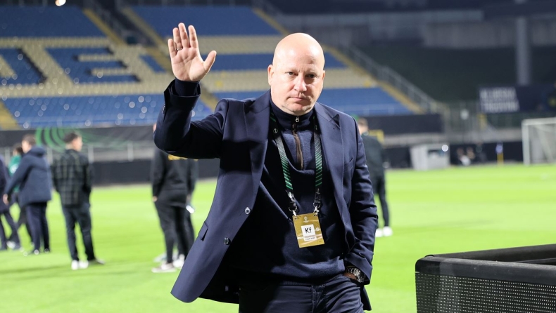 Τσέλιε - ΑΕΚ: Το καθιερωμένο τελετουργικό του Νίκολιτς που αποθεώθηκε από τους οπαδούς της Ένωσης