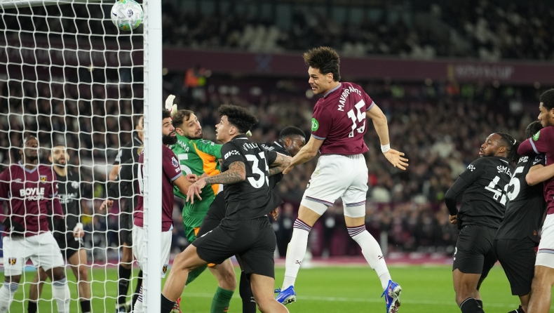 Μαυροπάνος: Έβαλε γκολ στη Μάντσεστερ Σίτι με τρομερή κεφαλιά