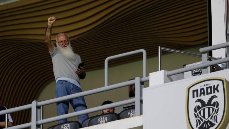 Να μην ξεχάσουμε ποτέ το βράδυ που ο Σαββίδης δεσμεύτηκε και άλλαξε το ελληνικό ποδόσφαιρο