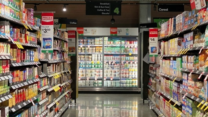 Στη Γαλλία, νόμος υποχρεώνει τα σούπερ μάρκετ να μην πετούν το απούλητο φαγητό: Τέλος στη σπατάλη τροφίμων