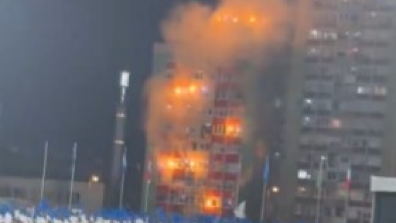 Βοσνία - Ιταλία: Το φαντασμαγορικό σκηνικό στις πολυκατοικίες της Ζένιτσα (vid)