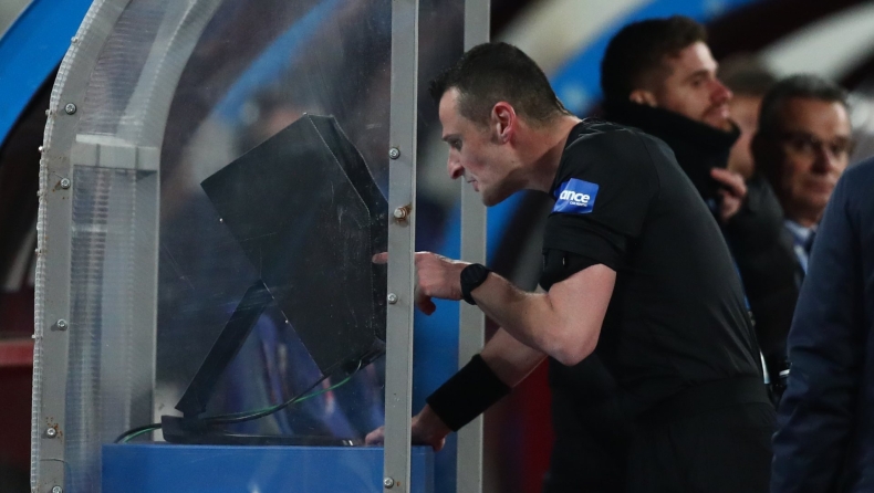 Βόλος - ΑΕΚ: Πέναλτι του Πήλιου μέσω VAR, 2-1 o Ουρτάδο