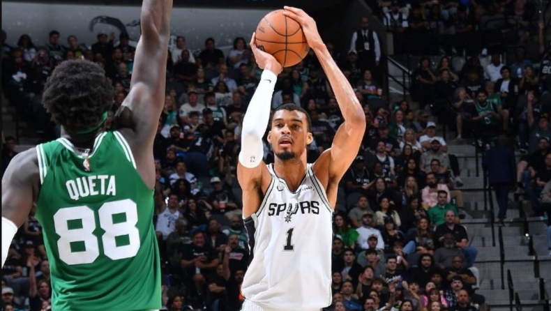 Σπερς - Σέλτικς 125-116: Ο Γουεμπανιάμα «εκτέλεσε» τη Βοστώνη έξω από τα 7.25 μέτρα!