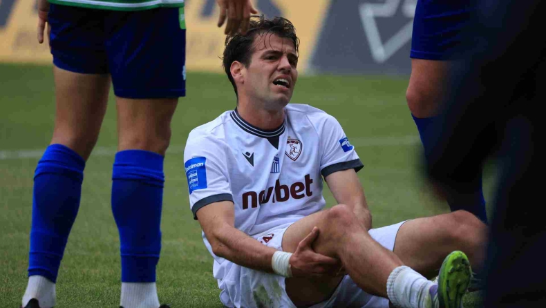 ΑΕΛ Novibet: Αποχώρησε με θλάση ο Αποστολάκης