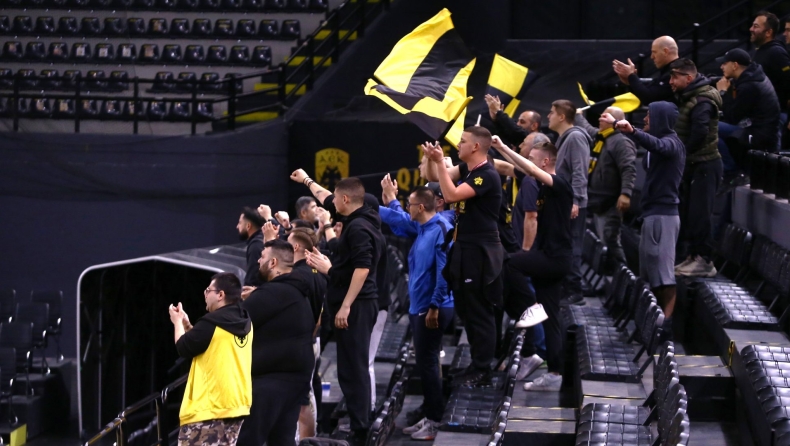 ΑΕΚ: Δυναμικό «παρών» των οπαδών της Ένωσης στην προπόνηση πριν τον «τελικό» με Μπανταλόνα (vid)