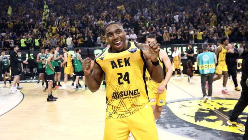 Αποθέωση ΑΕΚ για τον κορυφαίο σκόρερ Μπάρτλεϊ: «Top gun»