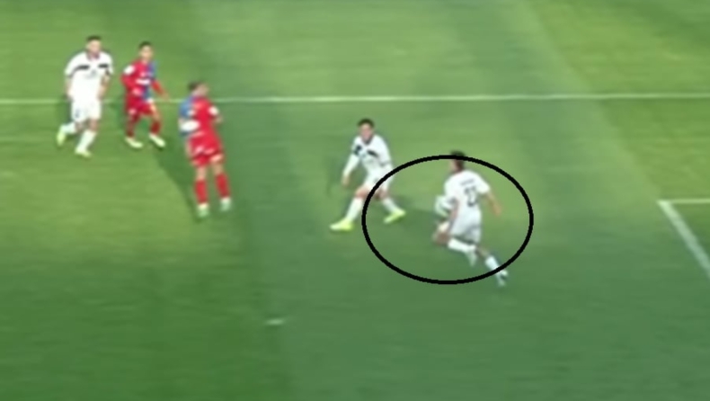 Η απάντηση του Μπέου στον Μπούση: «Δεν τον είδαμε να κάνει καμία τοποθέτηση για το καταφανέστατο πέναλτι που δεν δόθηκε»