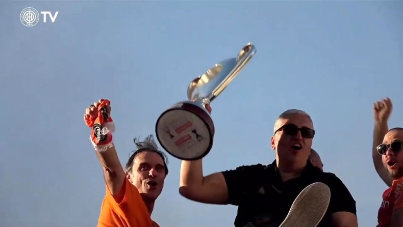 ΟΦΗ: Εκστασιασμένος Μπούσης, φωνάζει με τον κόσμο «Το Κύπελλο το πήραμε στο Πανθεσσαλικό»