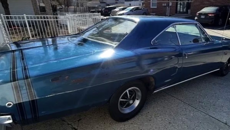 Πουλάει το αυτοκίνητο-θρύλος του πατέρα του επειδή δεν αντέχει τις αναμνήσεις: Η τιμή καθορίζεται από το διαδίκτυο