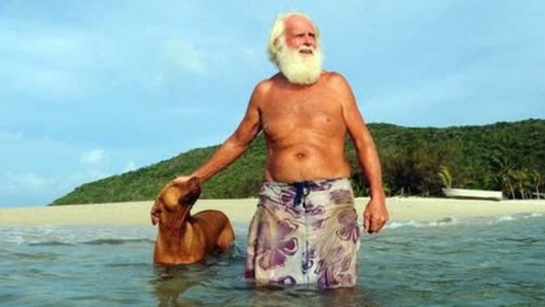 Αγόρασε ένα έρημο νησί και αρνήθηκε εκατομμύρια - Φύτεψε 16.000 δέντρα και άλλαξε τα πάντα