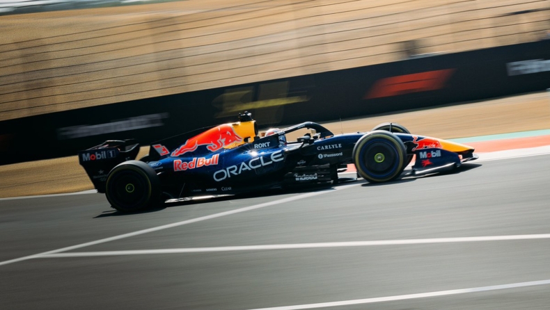 F1: Η Red Bull «μεταμόρφωσε» την RB22 και πήρε ιδέες από τη Ferrari