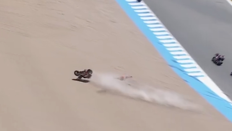 MotoGP: Τρομακτική έξοδος για τον Μ. Μαρκεθ, κόπηκε στα δύο η Ducati (vid)
