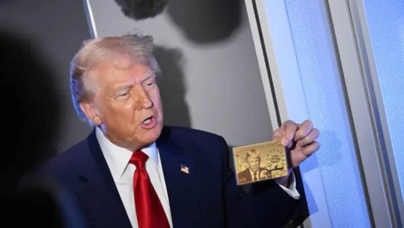 Μόνο ένας άνθρωπος έχει εγκριθεί για τη «χρυσή κάρτα» του Ντόναλντ Τραμπ των 1 εκατ. δολαρίων