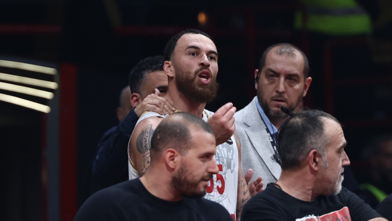 Ολυμπιακός - Μονακό: Αποβλήθηκε ο Τζέιμς και έκανε κίνηση χρηματισμού