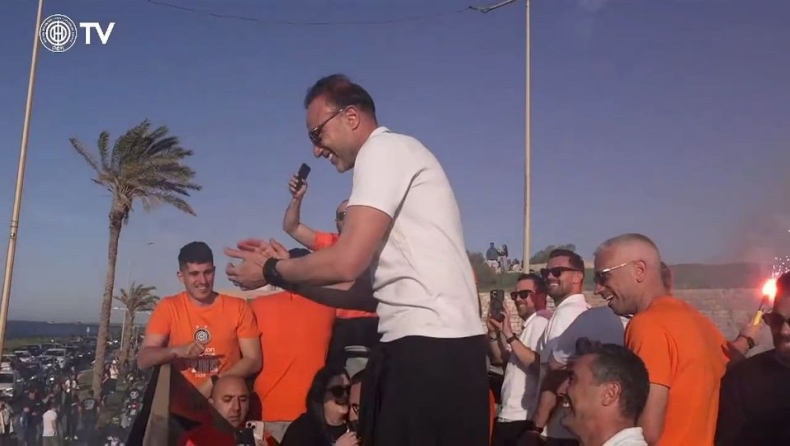 ΟΦΗ: Καθολική αποθέωση για τον Χρήστο Κόντη στη φιέστα των Κυπελλούχων