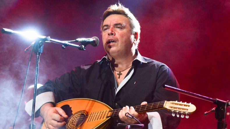 ΟΦΗ: Το Κύπελλο Ελλάδας στον τάφο του Μανώλη Λιδάκη