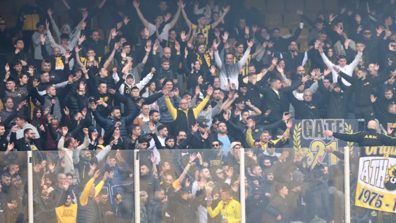 Ολυμπιακός - ΑΕΚ: Σύνθημα νίκης από τους οπαδούς της Ένωσης και στο ξενοδοχείο