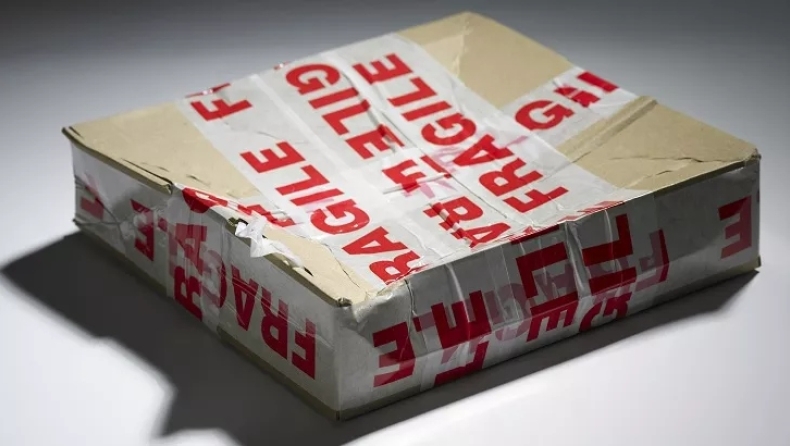 Ινδία: Συνελήφθη άνδρας σε αεροδρόμιο για πακέτο μαύρης μαγείας - Τι περιείχε