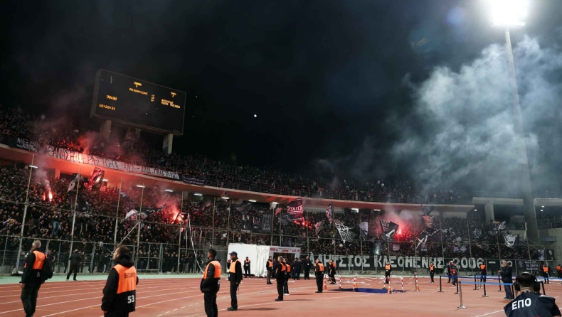 ΠΑΟΚ - ΟΦΗ 2-3: Οργή και συνθήματα κατά πάντων των οπαδών του Δικεφάλου
