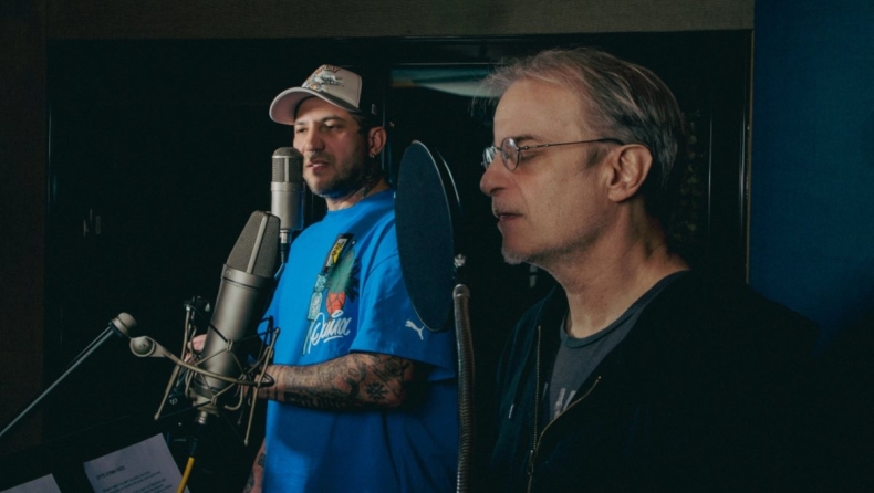 Ένα πρωί στο στούντιο ηχογράφησης μαζί με τον Μίλτο Πασχαλίδη και τον Tiny Jackal