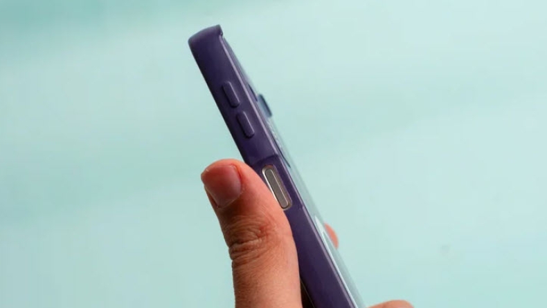 Τέσσερα «κρυφά» κόλπα με τα κουμπιά έντασης στο κινητό που δεν ήξερες