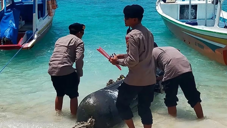 Ψαράς έριξε τα δίχτυα του και έπιασε ένα κινεζικό υποθαλάσσιο drone (vid)