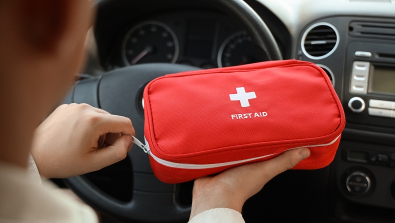 Φαρμακείο αυτοκινήτου: Τι αλλάζει υποχρεωτικά από τις 18 Ιουνίου