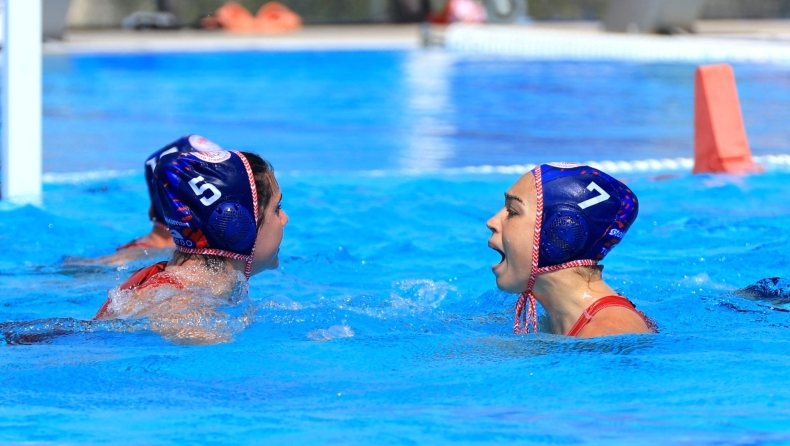 Σαμπαντέλ - Ολυμπιακός 12-17: Σαρωτικές «ερυθρόλευκες», «αγκαλιά» με το Final 4 στο Champions League