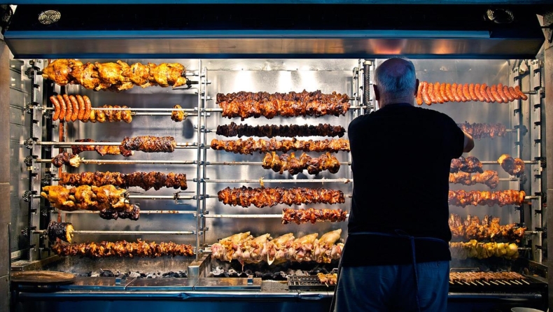 Taste Atlas: Το κοντοσούβλι στην 8η θέση των παραδοσιακών πιάτων παγκοσμίως