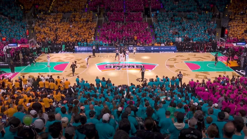 Σπερς: Η φοβερή ατμόσφαιρα στο Σαν Αντόνιο και η τριχρωμία στις κερκίδες