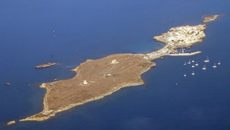 Το μικρότερο κατοικημένο νησί στην Ισπανία αναζητά την «ανεξαρτησία» της επαρχίας του