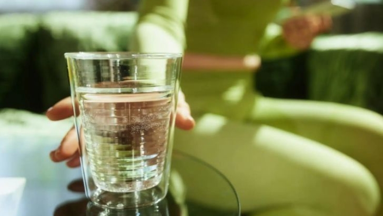 Τι να τρώτε με άδειο στομάχι για να αυξήσετε τη μυϊκή μάζα, σύμφωνα με τους ειδικούς
