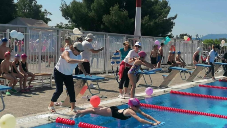 Καλοκαιρινή Γιορτή Κολύμβησης για μαθητές και μαθήτριες Δημοτικών Σχολείων του Δήμου Αχαρνών