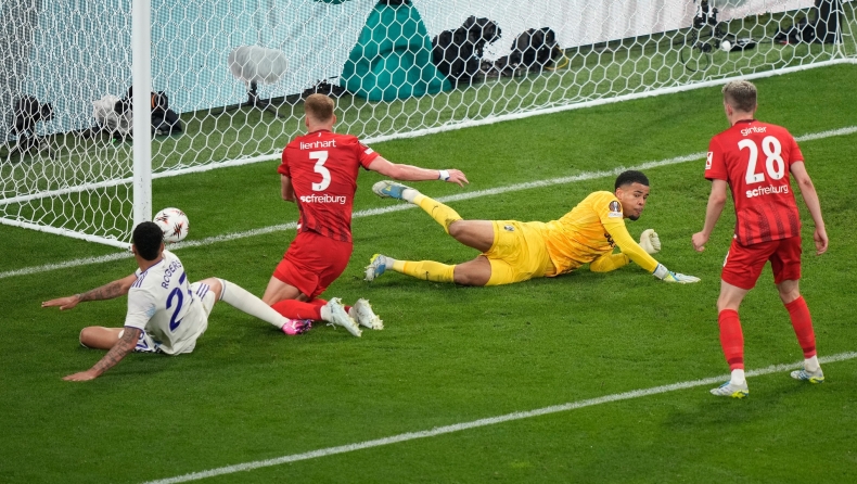 Τελικός Europa League 2026: Το γκολ του Ρότζερς για το 3-0