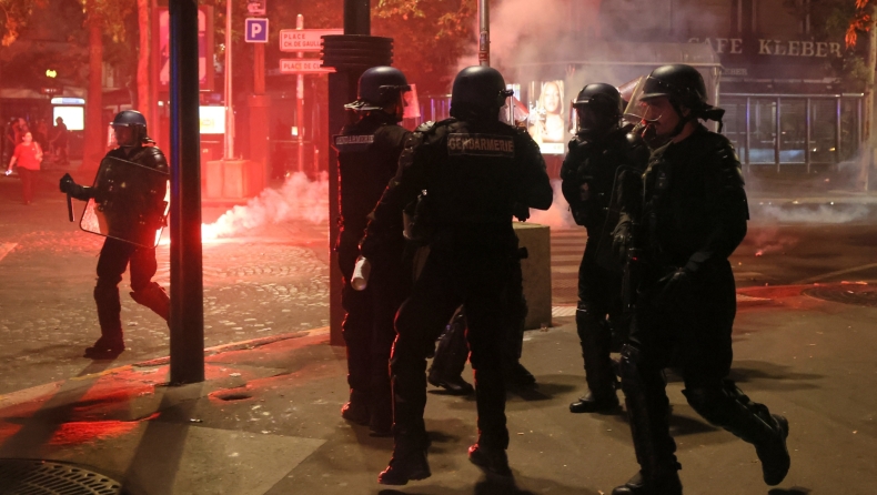Παρίσι: Ένας νεκρός κι ένας σοβαρά τραυματίας από τα επεισόδια