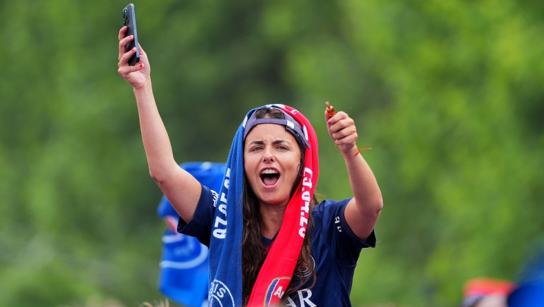 Παρί Σεν Ζερμέν: Live εικόνα από τη φιέστα για το Champions League