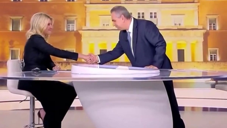 «Τιμή μου»: Υποκλίθηκε ο Βασίλης Χιώτης αποχαιρετώντας τη Σία Κοσιώνη