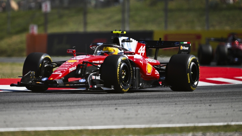 F1: Ο Χάμιλτον πήρε στη Βαρκελώνη την πρώτη του νίκη με τη Ferrari