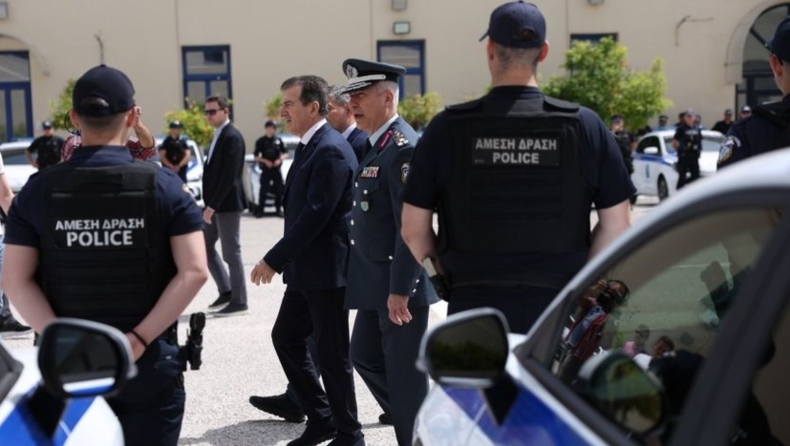 Χρυσοχοΐδης για τροχαίο στην Καλλιθέα: «Έτρεχε με 