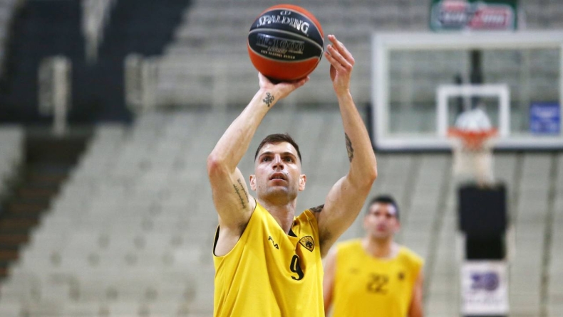 Πετρόπουλος: «Έκλαιγα όταν πήγα στην ΑΕΚ, ήθελα να μείνω για πάντα»