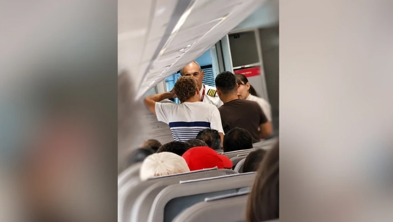 Χάος στο αεροδρόμιο της Μυκόνου: Νεαροί σταμάτησαν την απογείωση για Νάπολη