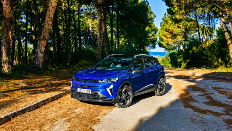 Με το Renault Captur Full Hybrid E-Tech 160 βρήκαμε ιδιωτική παραλία τον Αύγουστο