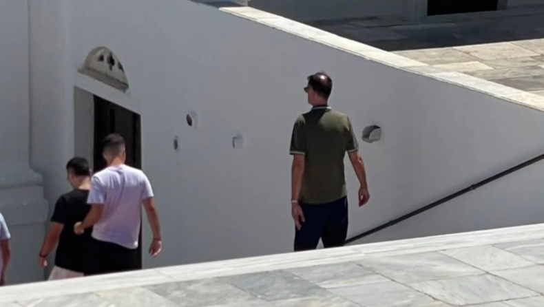 Μπαρτζώκας: Επισκέφθηκε την Παναγία της Τήνου