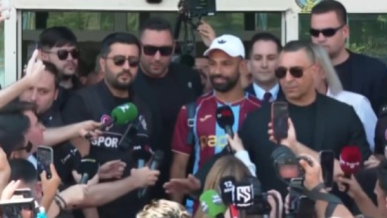 Σαλάχ: Χαμός στην Τουρκία κατά την άφιξή του (vids)